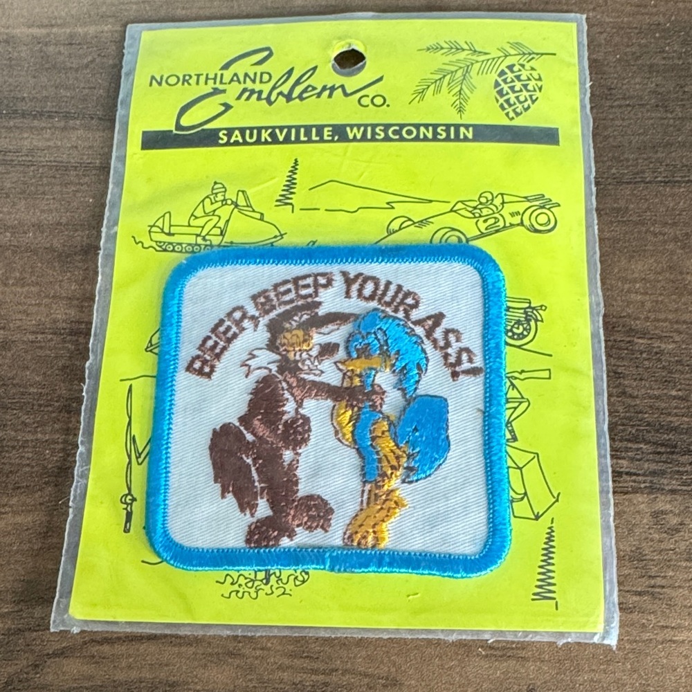Vintage Road Runner Cartoon Patch with Blue Border